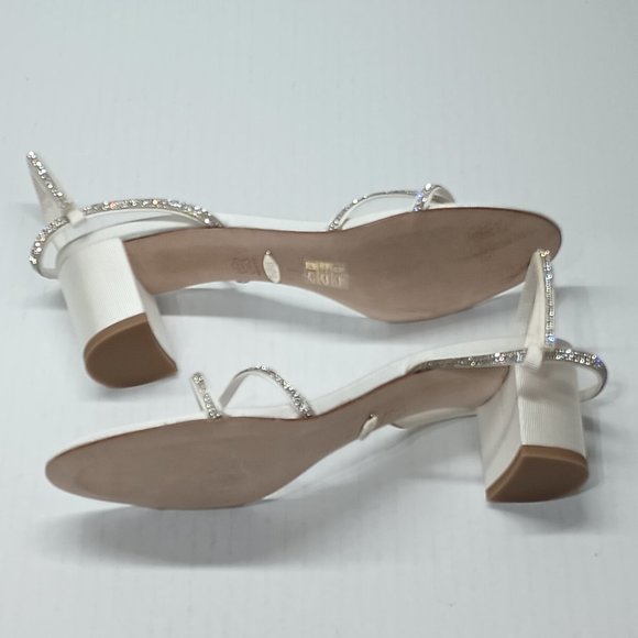 Badgley Mischka Women's Ultima Heeled Sandals Soft White Size 7 Bridal Wedding - Picture 8 of 9